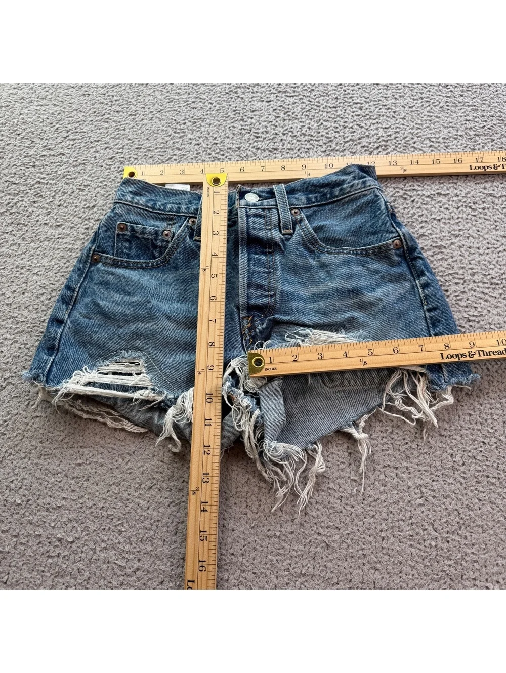 Levi’s Premium 501 Women’s W24 Blue Denim High Rise Distressed Cutoff Shorts